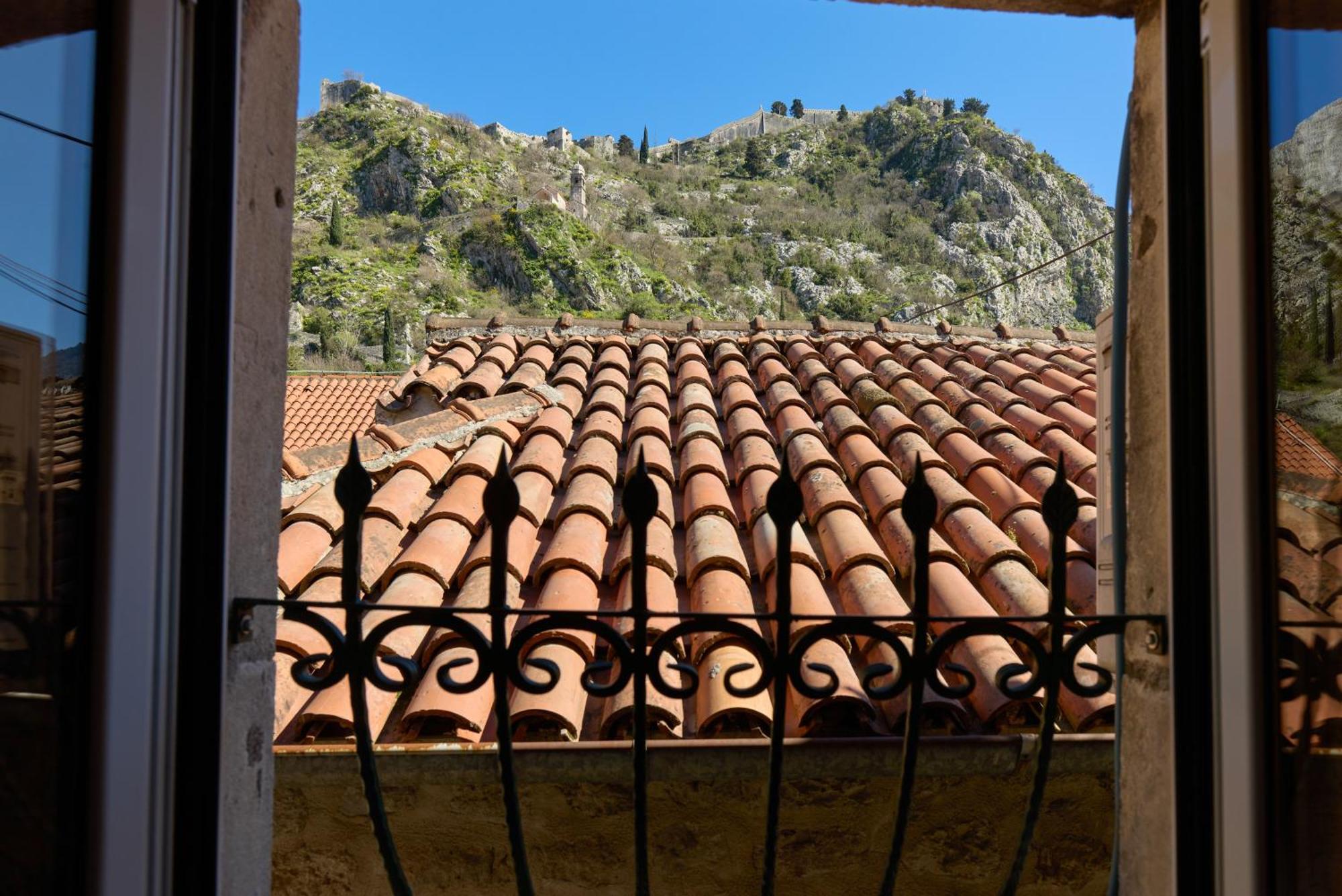 G-Apart Kotor Bagian luar foto